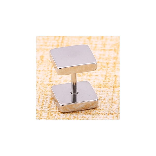 Silver SQUARE ear stud