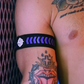 Daycrawler Breedwell Cuffs Black-Purple