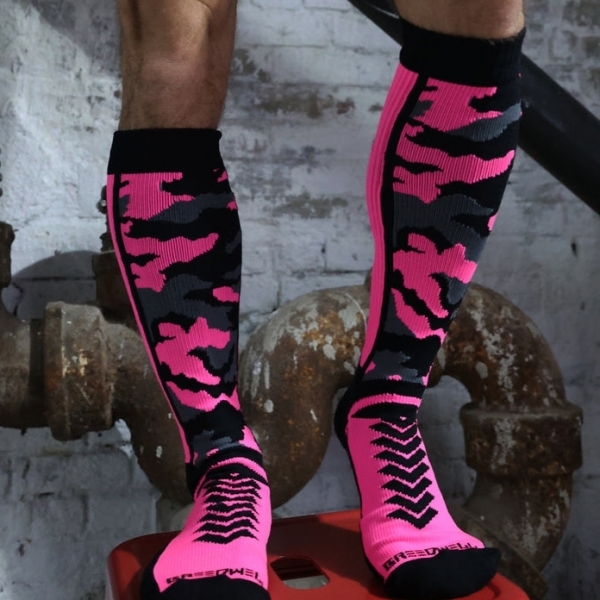 Hohe Socken Neo Camo Schwarz-Rosa Neon